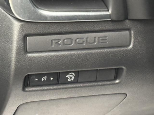 used 2024 Nissan Rogue car, priced at $19,989