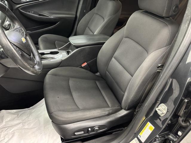 used 2018 Chevrolet Malibu car, priced at $9,999