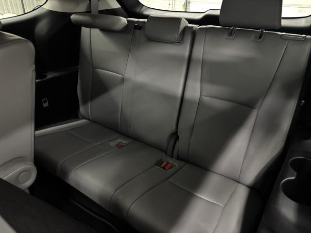 used 2024 Toyota Highlander car, priced at $39,995