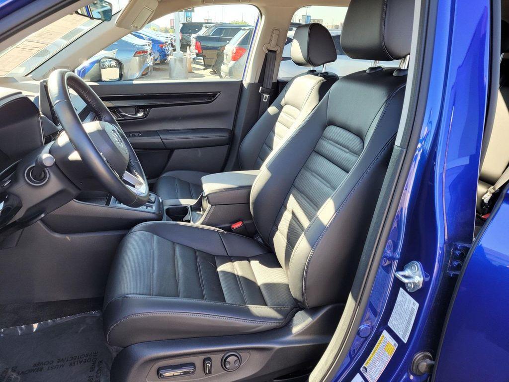 used 2025 Honda CR-V car, priced at $31,708