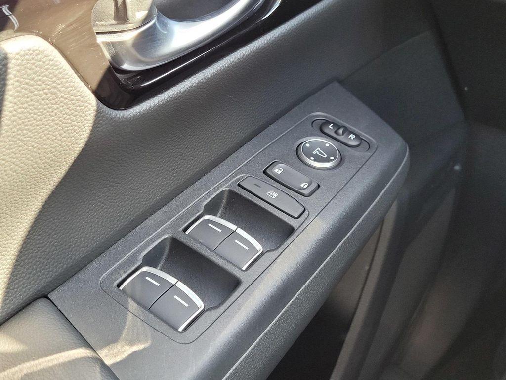 used 2025 Honda CR-V car, priced at $31,708