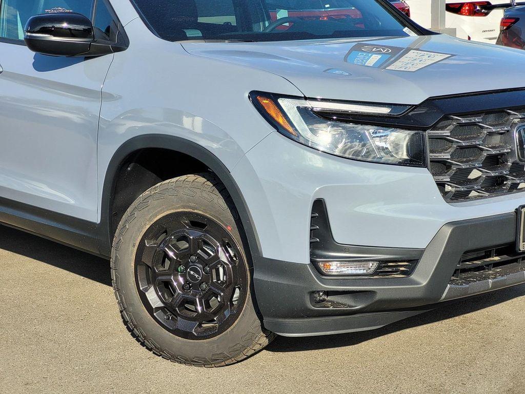 new 2025 Honda Ridgeline car, priced at $49,485