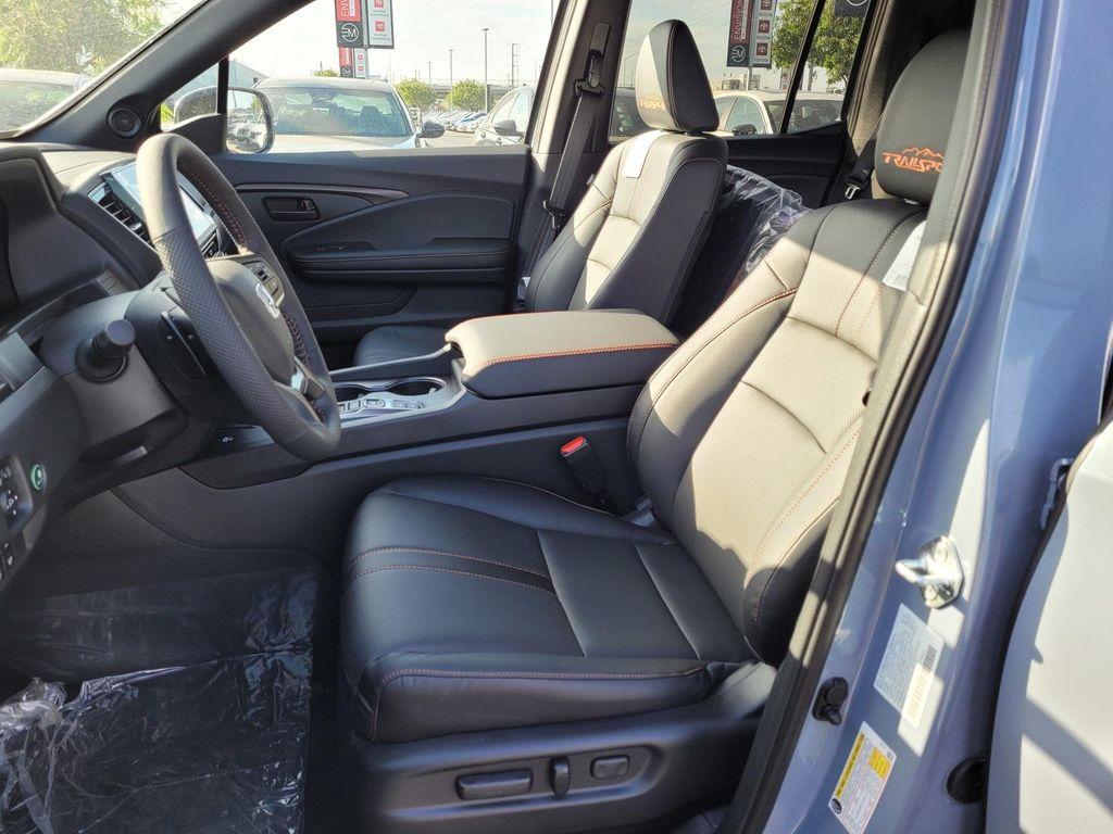 new 2025 Honda Ridgeline car, priced at $49,485