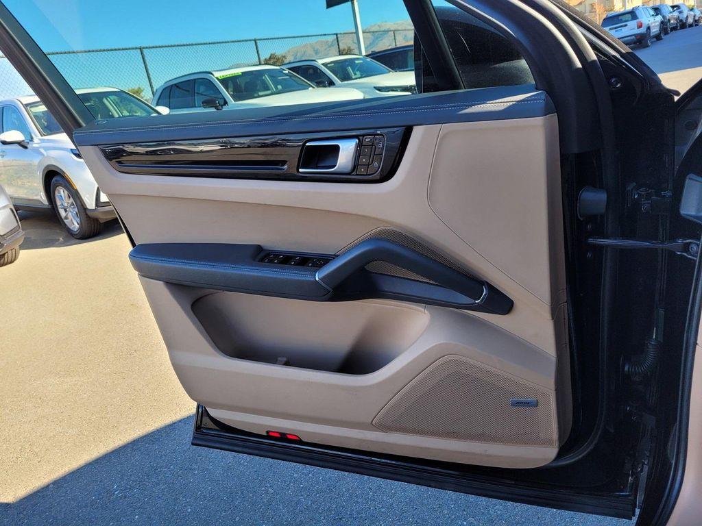 used 2021 Porsche Cayenne car, priced at $51,088