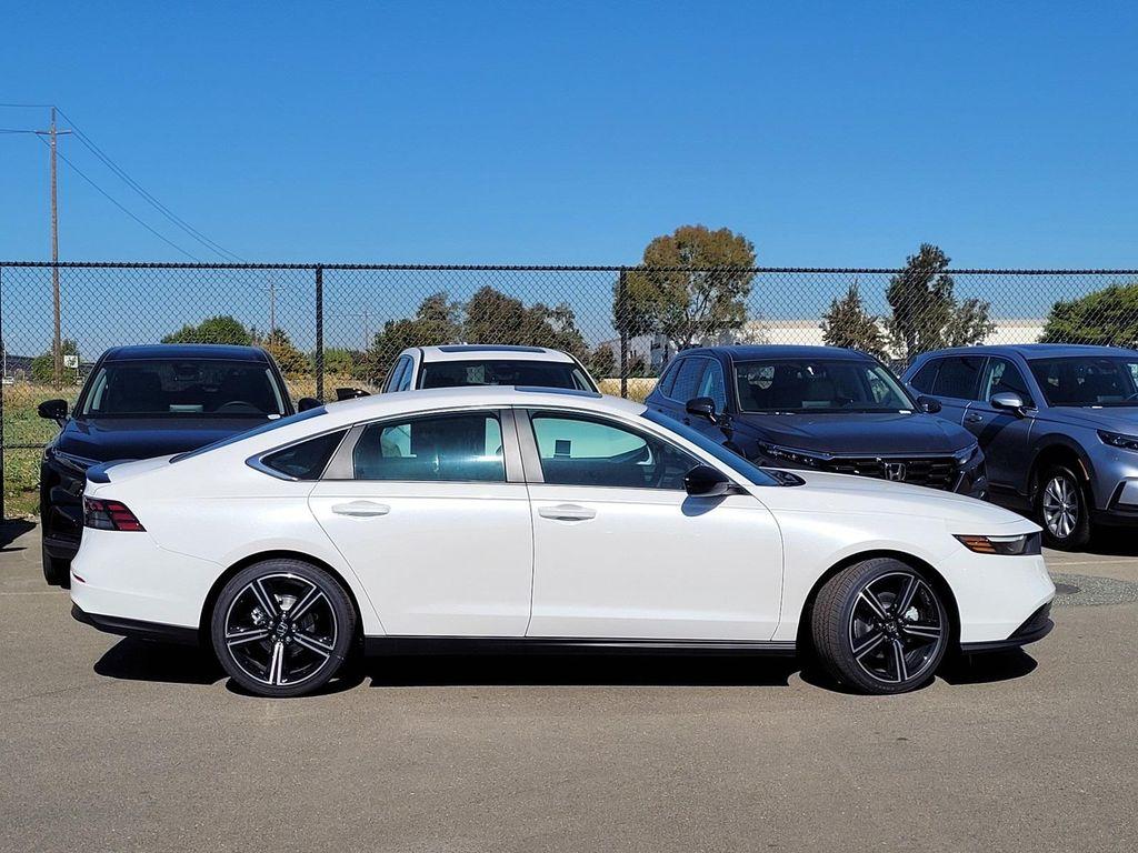new 2025 Honda Accord Hybrid car, priced at $35,305