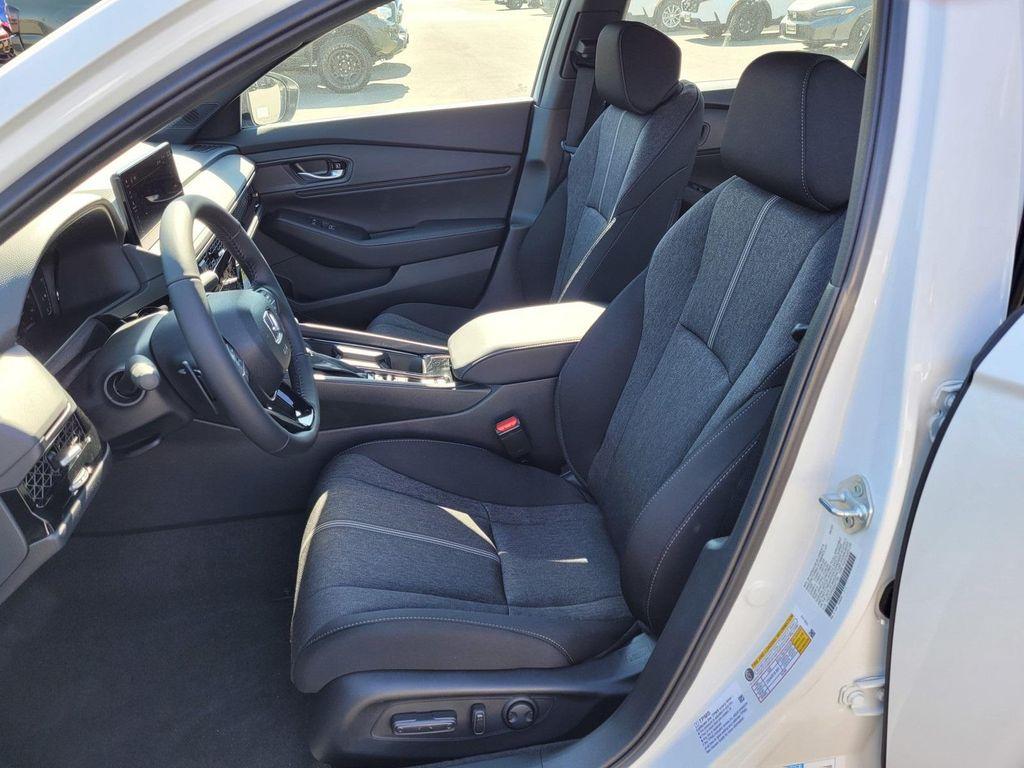 new 2025 Honda Accord Hybrid car, priced at $35,305