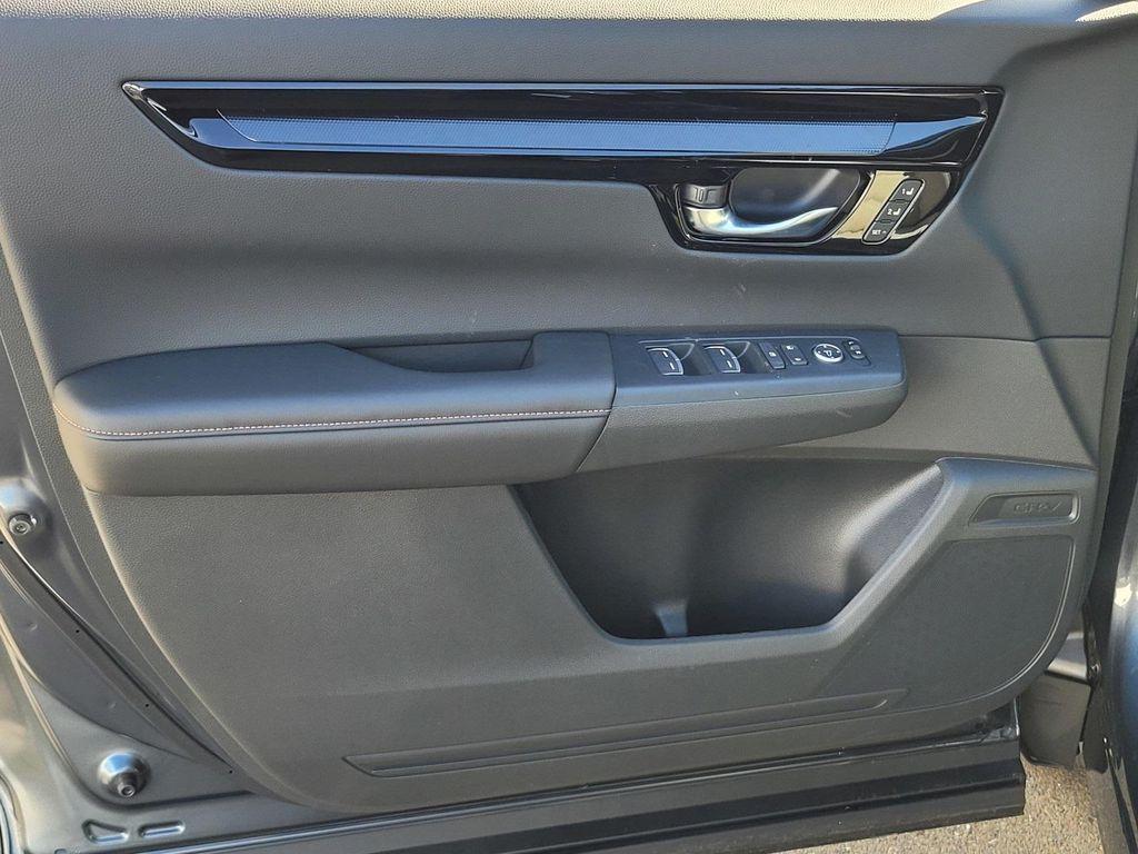 new 2025 Honda CR-V Hybrid car, priced at $42,450