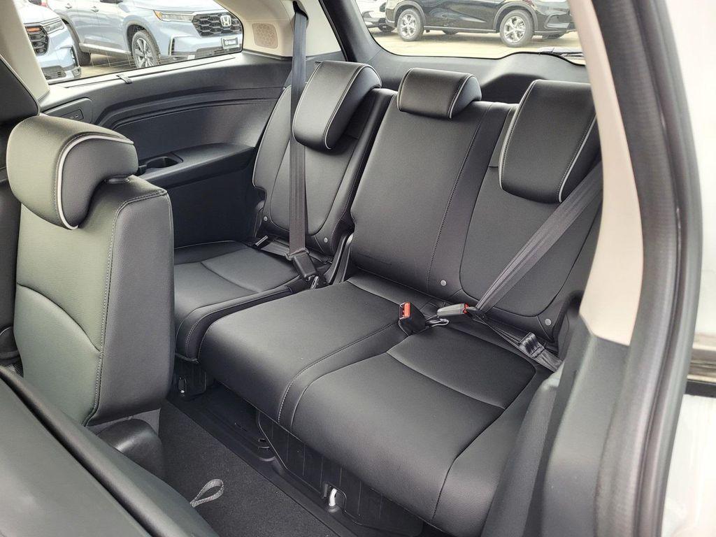 new 2026 Honda Odyssey car, priced at $52,150