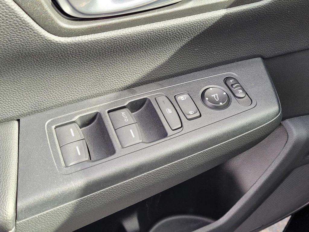 used 2025 Honda CR-V car, priced at $27,991