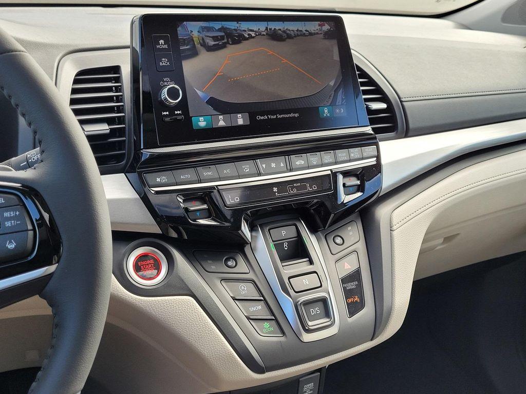 new 2026 Honda Odyssey car, priced at $44,290