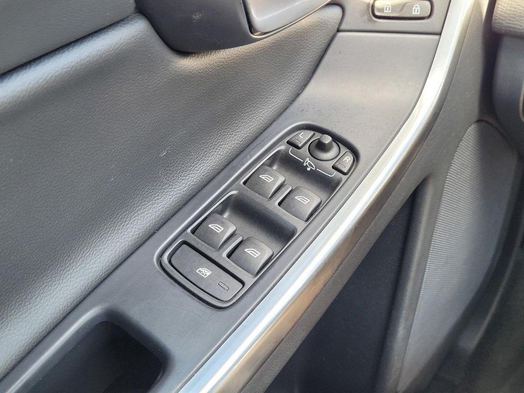 used 2015 Volvo XC60 car, priced at $11,988