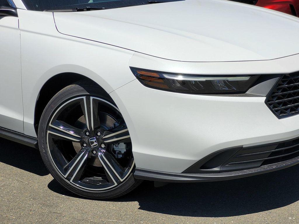 new 2025 Honda Accord Hybrid car, priced at $35,260
