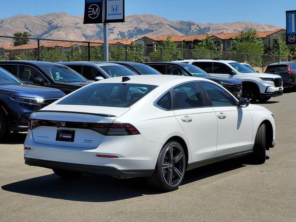 new 2025 Honda Accord Hybrid car, priced at $35,260