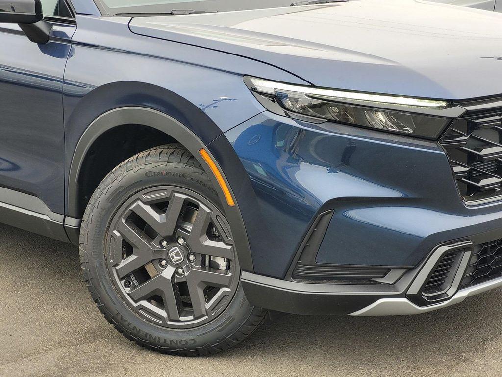 new 2026 Honda CR-V Hybrid car, priced at $40,250