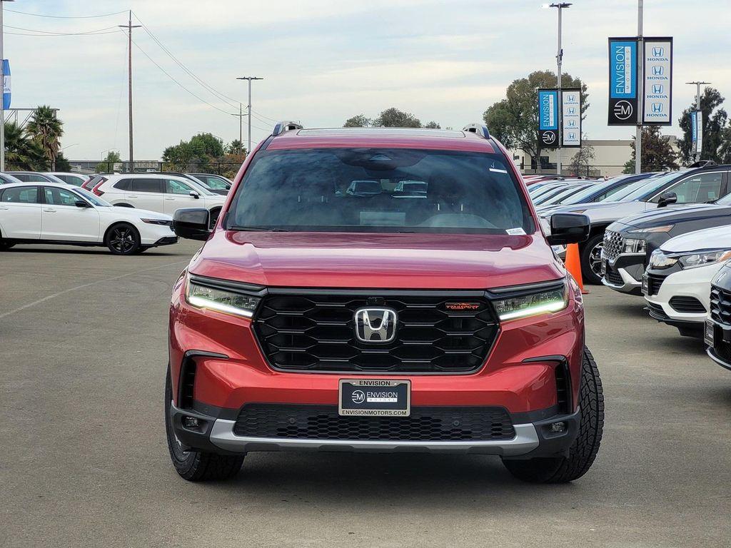 new 2025 Honda Pilot car, priced at $51,830
