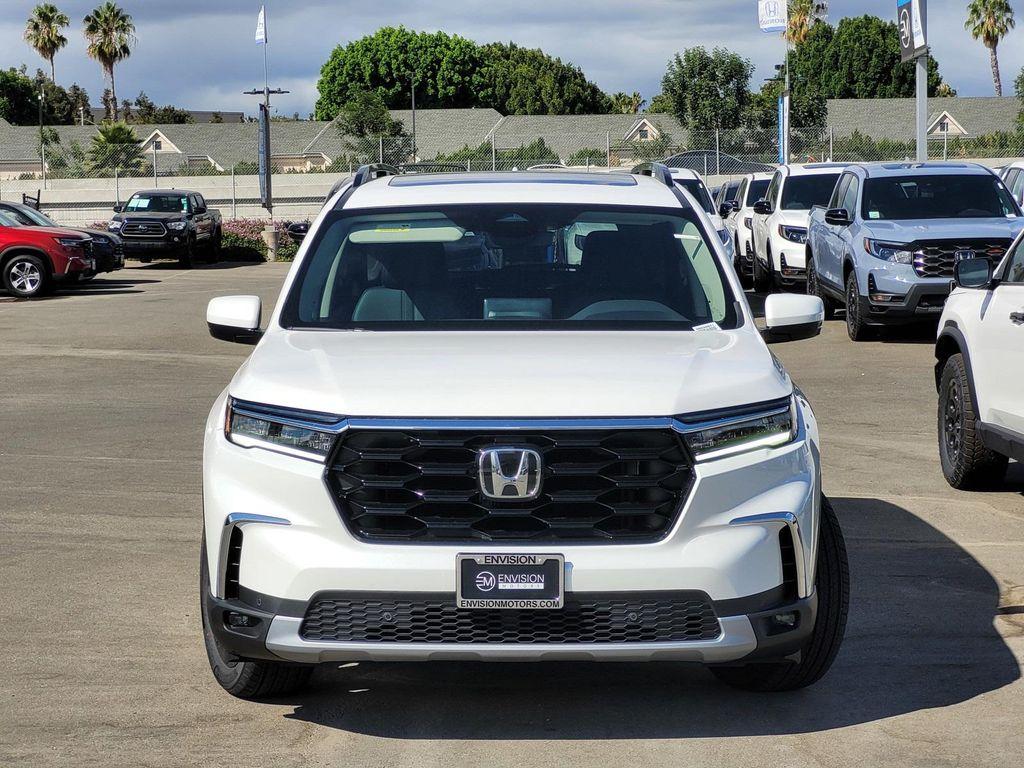 new 2025 Honda Pilot car, priced at $52,080