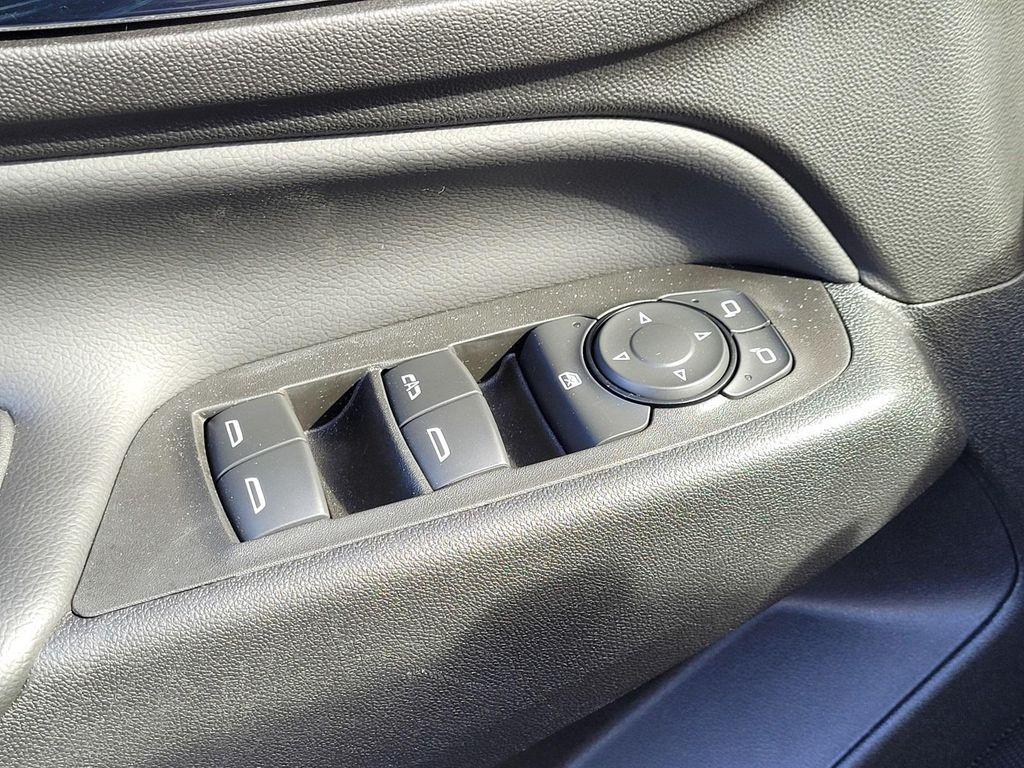 used 2022 Chevrolet Equinox car, priced at $17,988