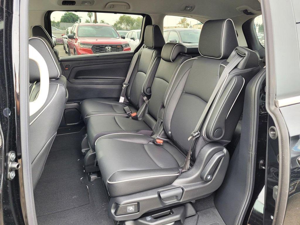 new 2026 Honda Odyssey car, priced at $49,355