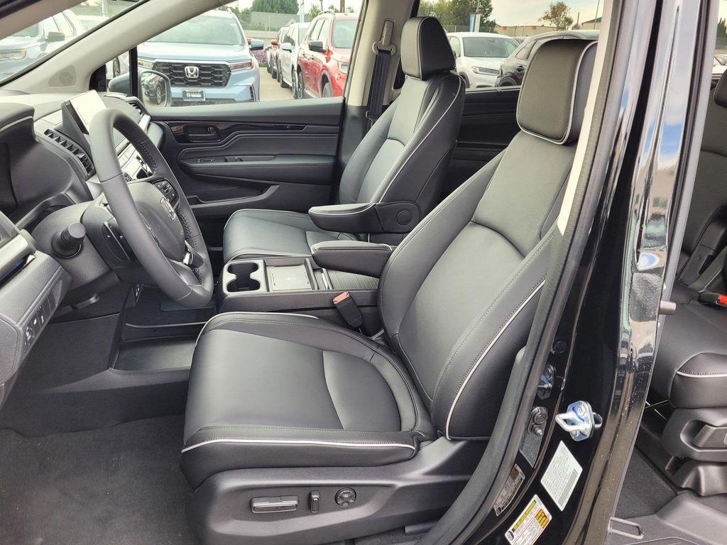 new 2026 Honda Odyssey car, priced at $49,355