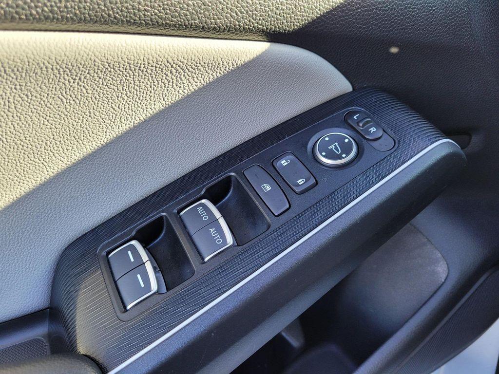 used 2025 Honda Civic Hybrid car, priced at $25,588