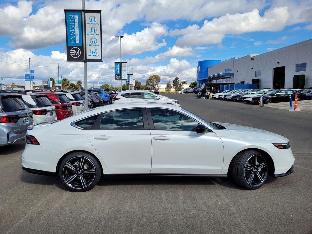 new 2025 Honda Accord Hybrid car, priced at $35,305