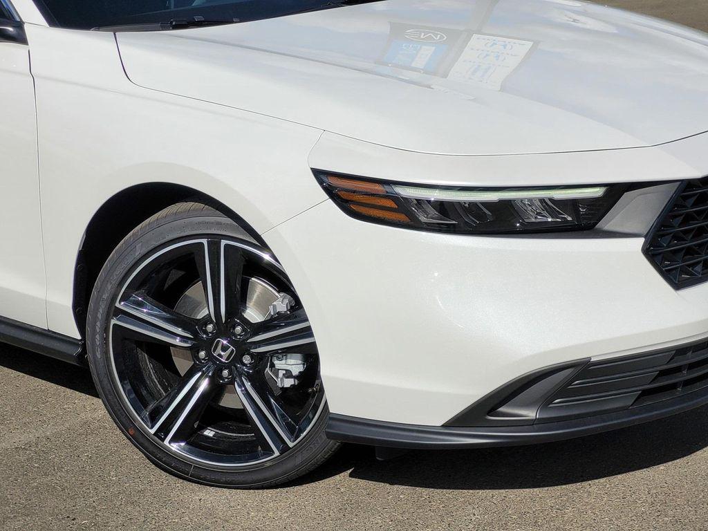 new 2025 Honda Accord Hybrid car, priced at $35,305