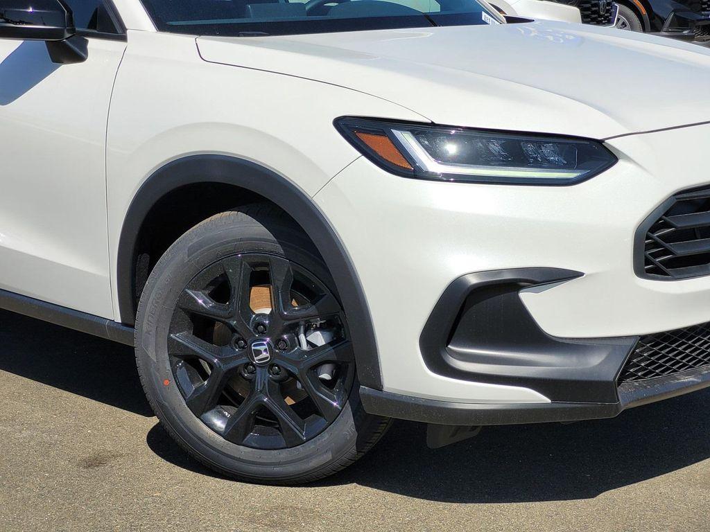 new 2025 Honda HR-V car, priced at $30,850