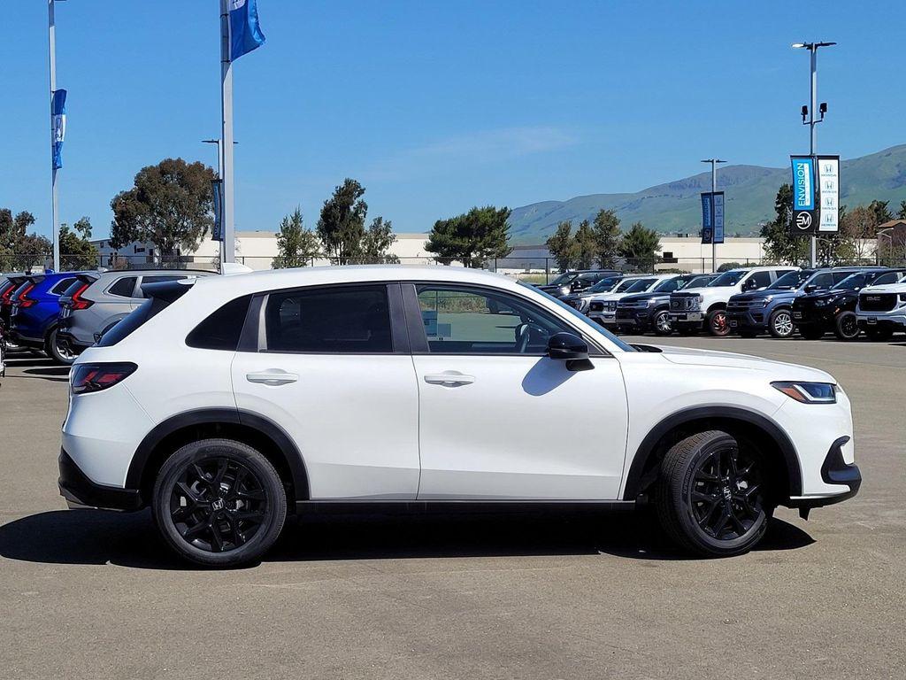 new 2025 Honda HR-V car, priced at $30,850