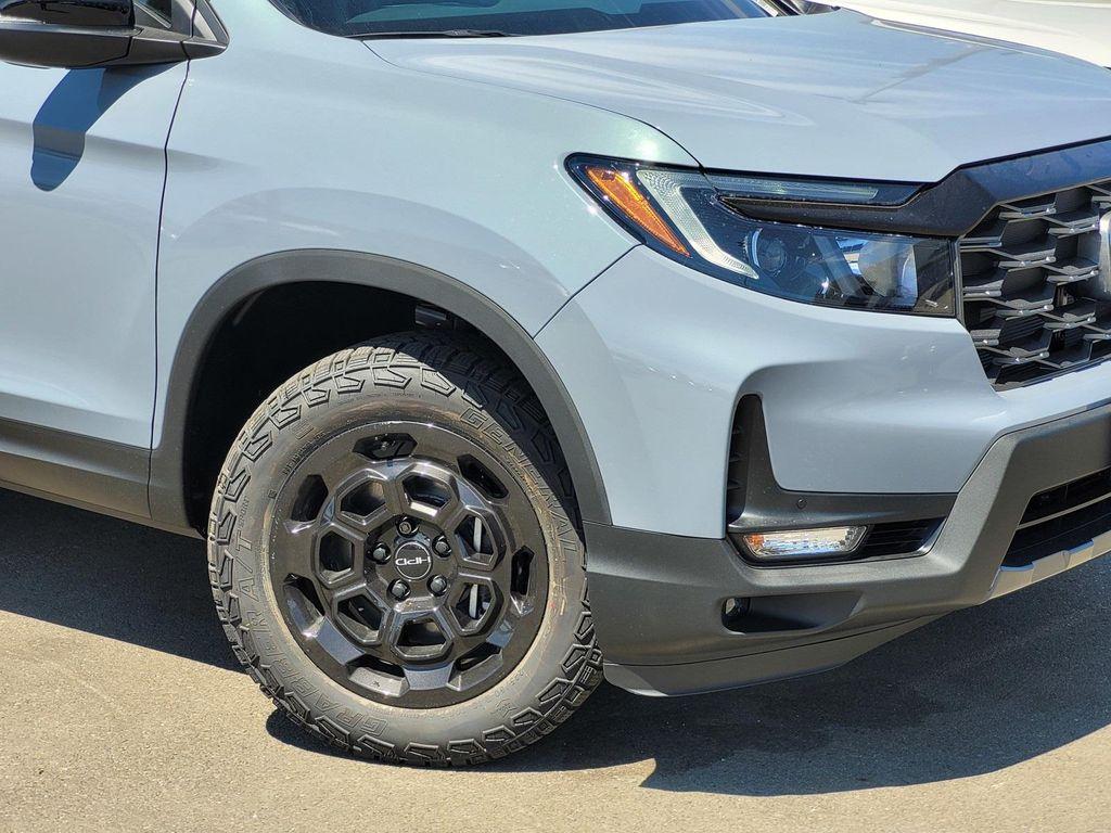 new 2025 Honda Ridgeline car, priced at $49,185