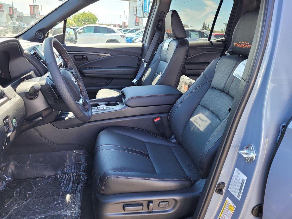 new 2025 Honda Ridgeline car, priced at $49,185