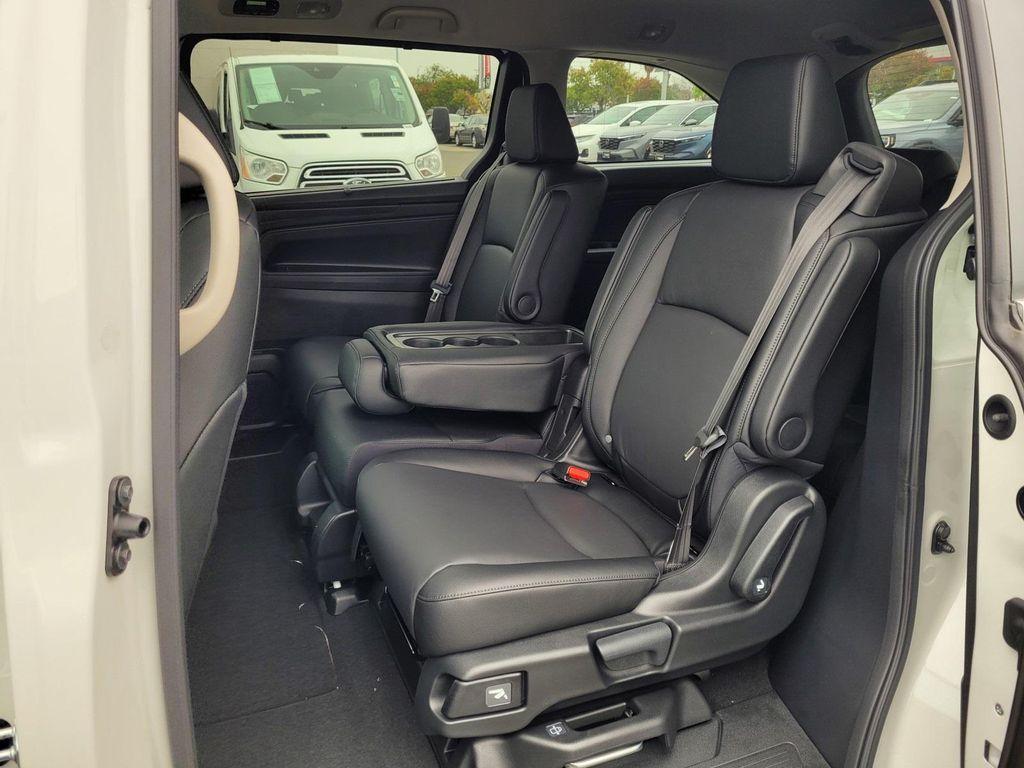 new 2026 Honda Odyssey car, priced at $44,745