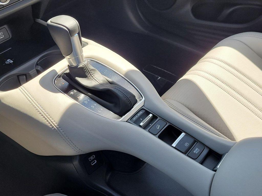 new 2026 Honda HR-V car, priced at $31,955