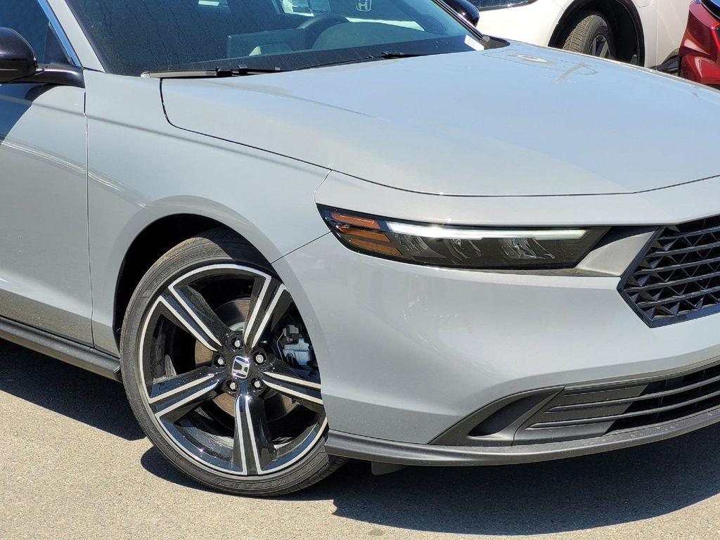 new 2025 Honda Accord Hybrid car, priced at $35,260