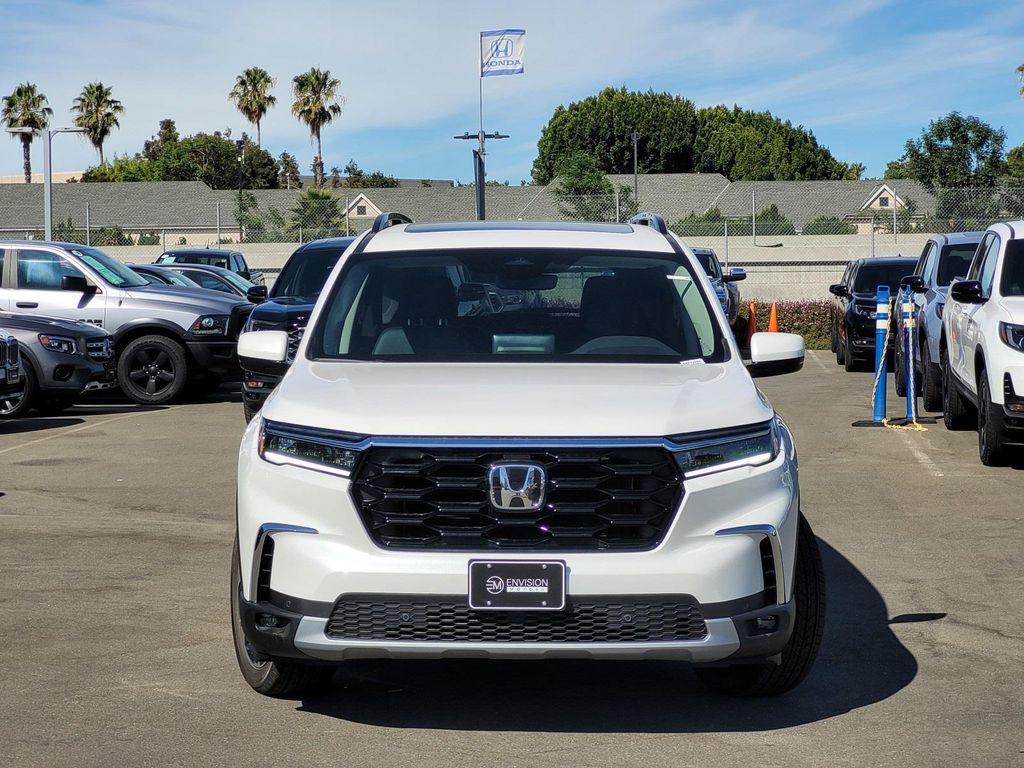 new 2025 Honda Pilot car, priced at $50,135