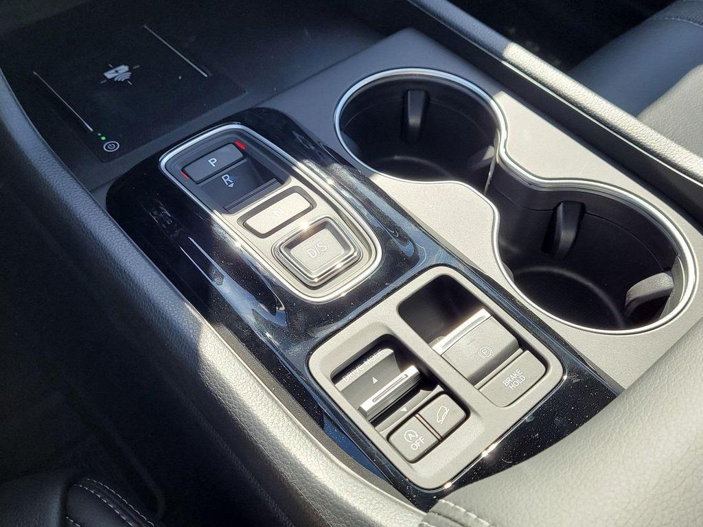 new 2025 Honda Pilot car, priced at $50,135