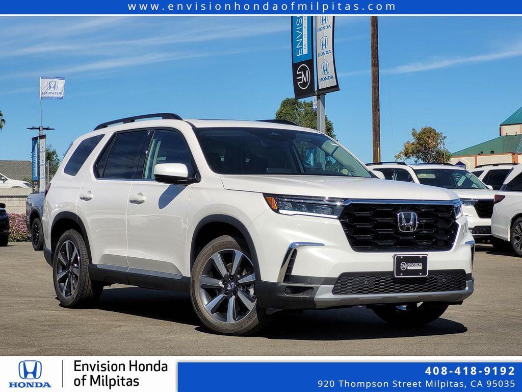 new 2025 Honda Pilot car, priced at $50,135