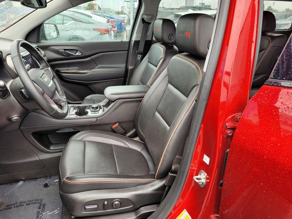 used 2023 GMC Acadia car, priced at $30,788