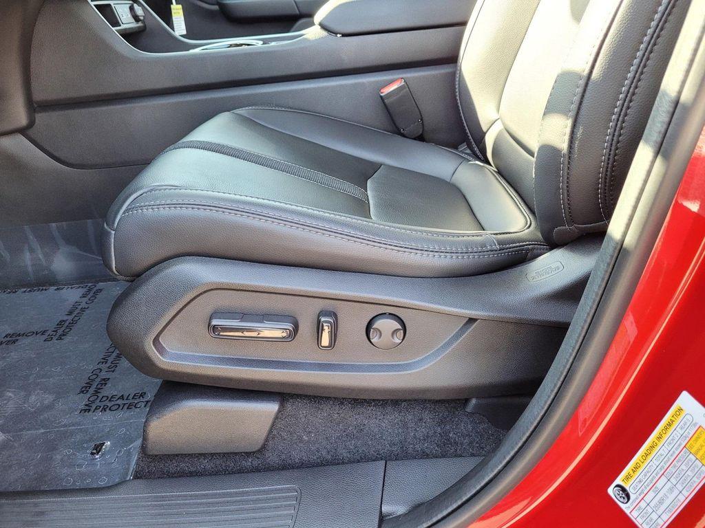 new 2024 Honda Pilot car, priced at $44,605