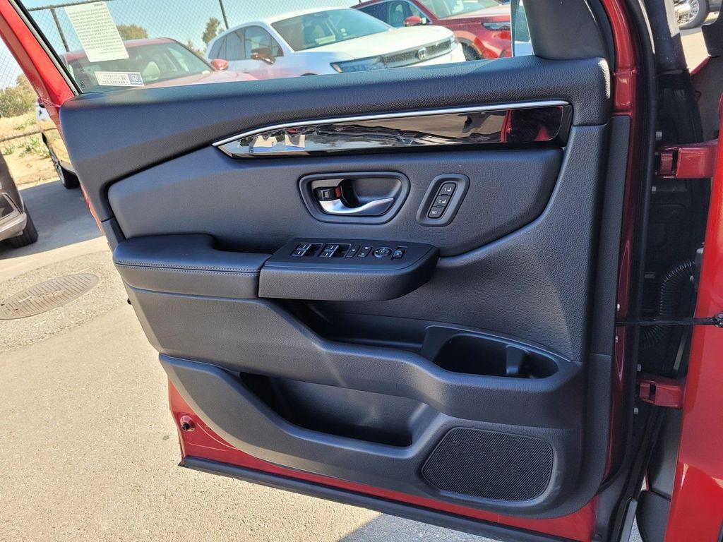 new 2024 Honda Pilot car, priced at $44,605