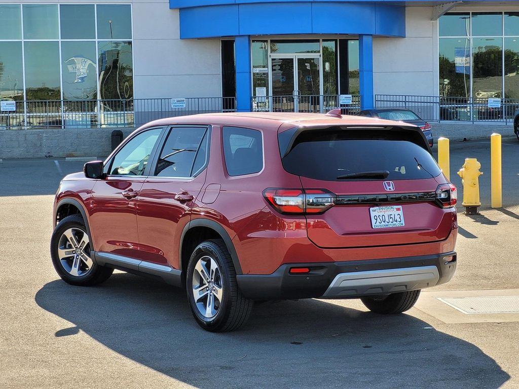 new 2024 Honda Pilot car, priced at $44,605
