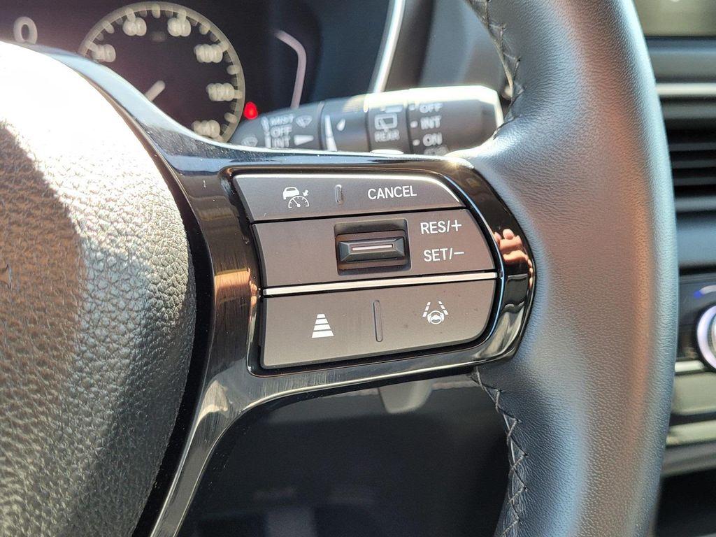 new 2024 Honda Pilot car, priced at $44,605