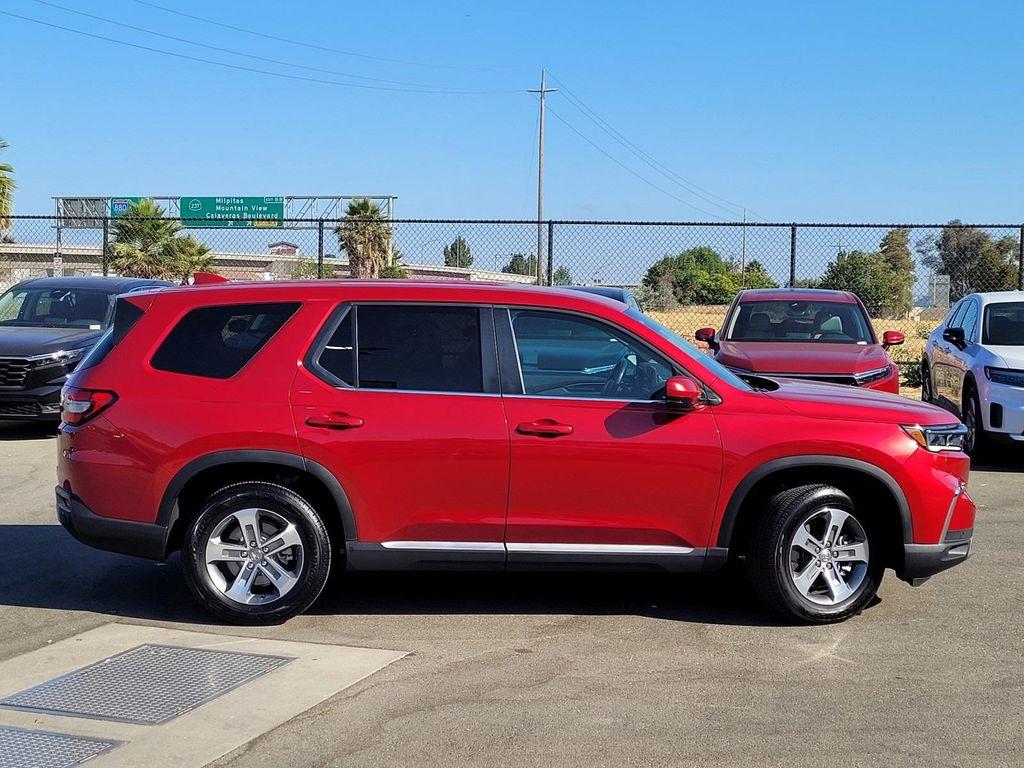 new 2024 Honda Pilot car, priced at $44,605