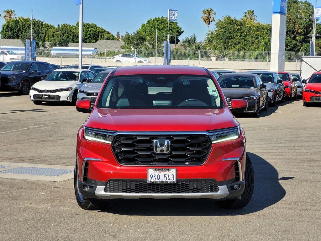 new 2024 Honda Pilot car, priced at $44,605