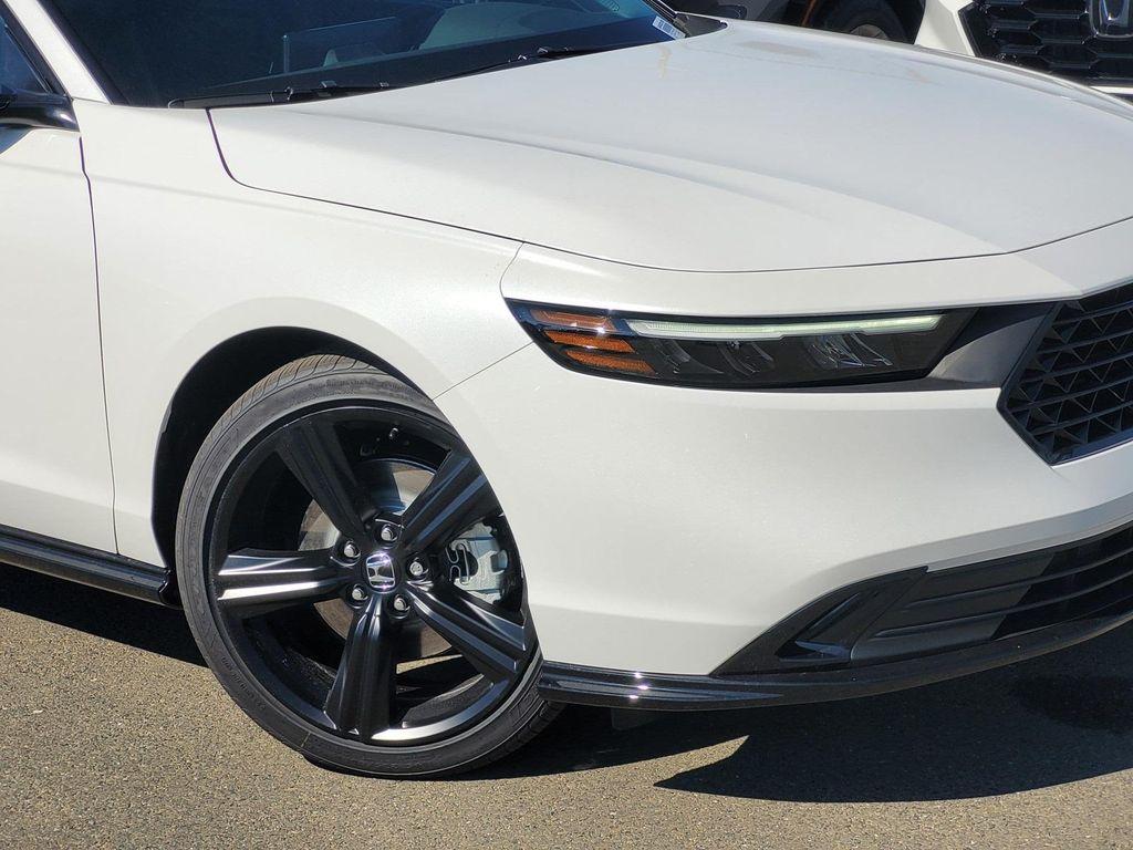 new 2025 Honda Accord Hybrid car, priced at $37,025