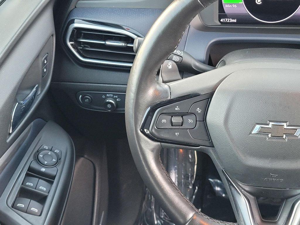 used 2022 Chevrolet Bolt EUV car, priced at $19,388