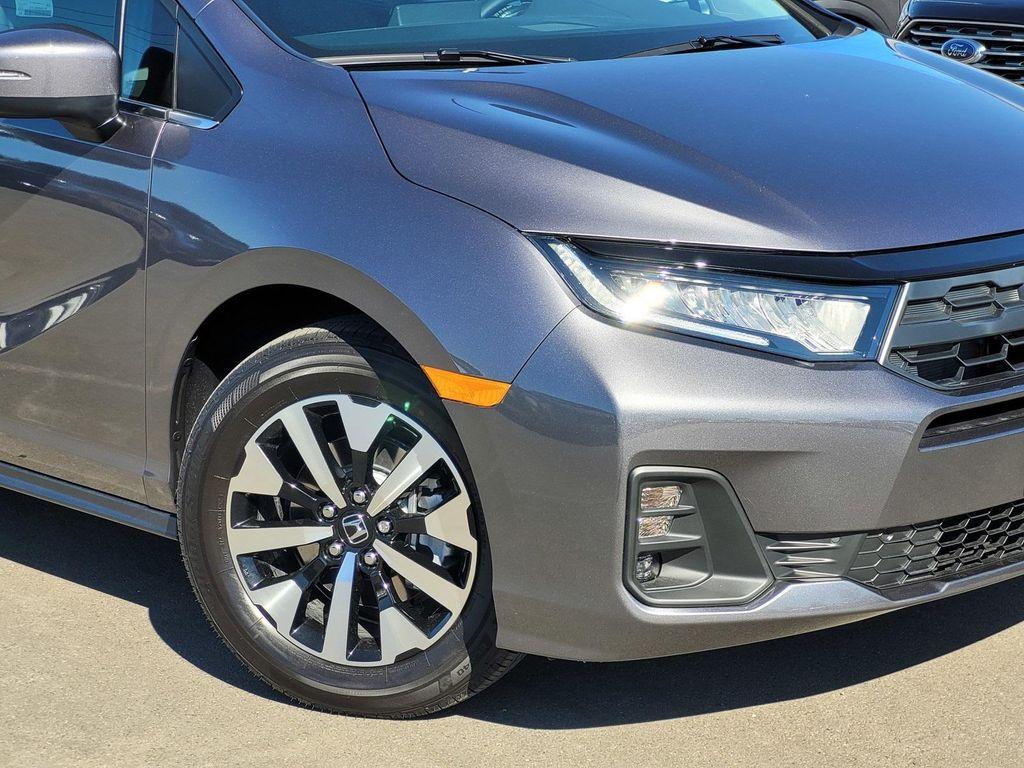 new 2026 Honda Odyssey car, priced at $45,685