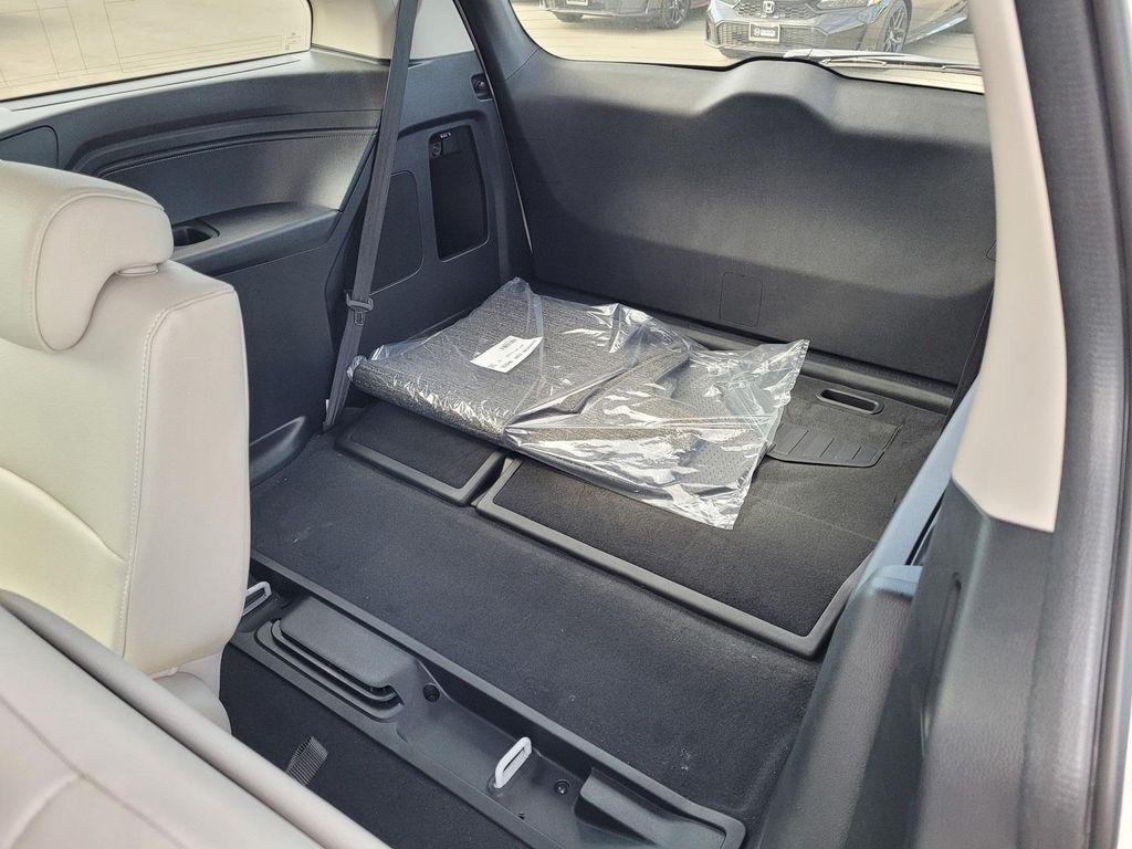 new 2026 Honda Odyssey car, priced at $45,340