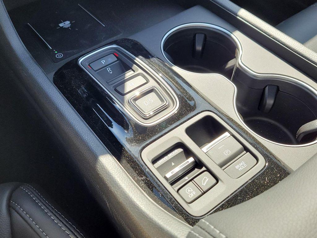 new 2025 Honda Pilot car, priced at $51,305