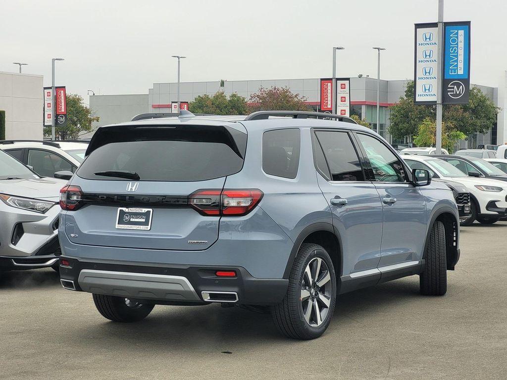 new 2025 Honda Pilot car, priced at $51,550