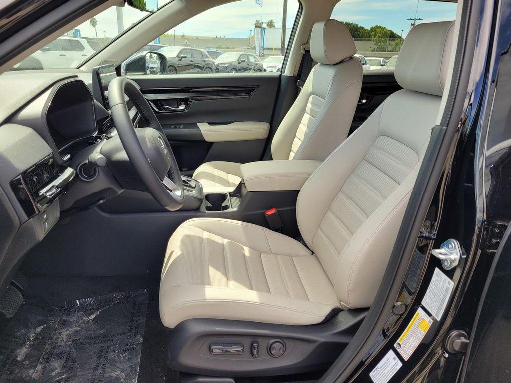 new 2025 Honda CR-V car, priced at $37,895
